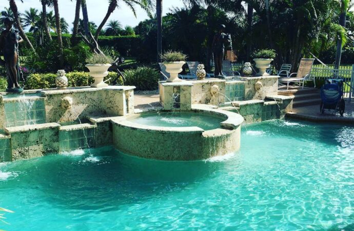 Saltwater Pools & Spas-SoFlo Pool and Spa Builders of Boca Raton